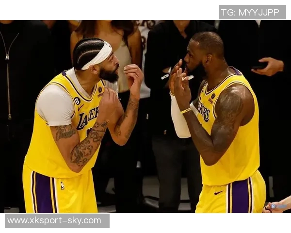 老詹十年如一日里德感慨与传奇的岁月交错回忆 老詹十年如一日里德感慨与传奇的岁月交错回忆