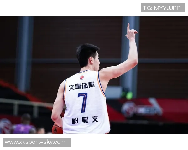 曾繁日状态低迷4投0中仅得1分3篮板4助攻1盖帽犯规满离场表现令人失望 曾繁日状态低迷4投0中仅得1分3篮板4助攻1盖帽犯规满离场表现令人失望