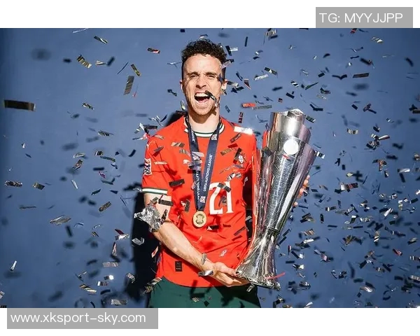 2025足坛告别季回顾：若塔马塞洛退役魔笛丁丁孙哥迎接新征程